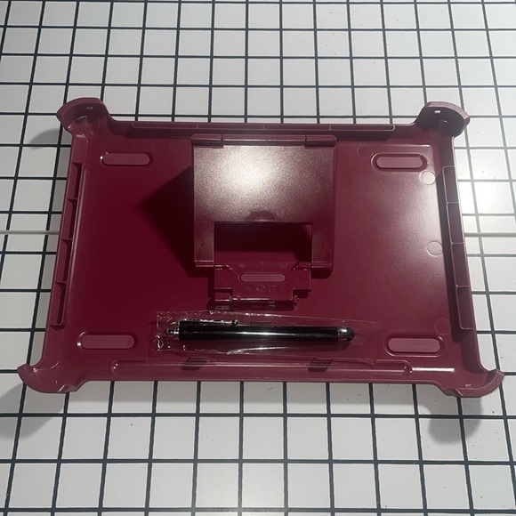 🍉 NEW Otterbox Ipad Hard Cover/ Stand With Stylus Maroon - Picture 1 of 3